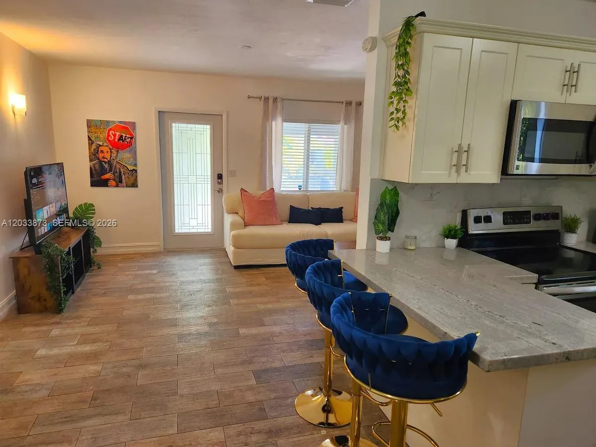 11 NW 47th Ter, Miami, FL 33127 photo 4