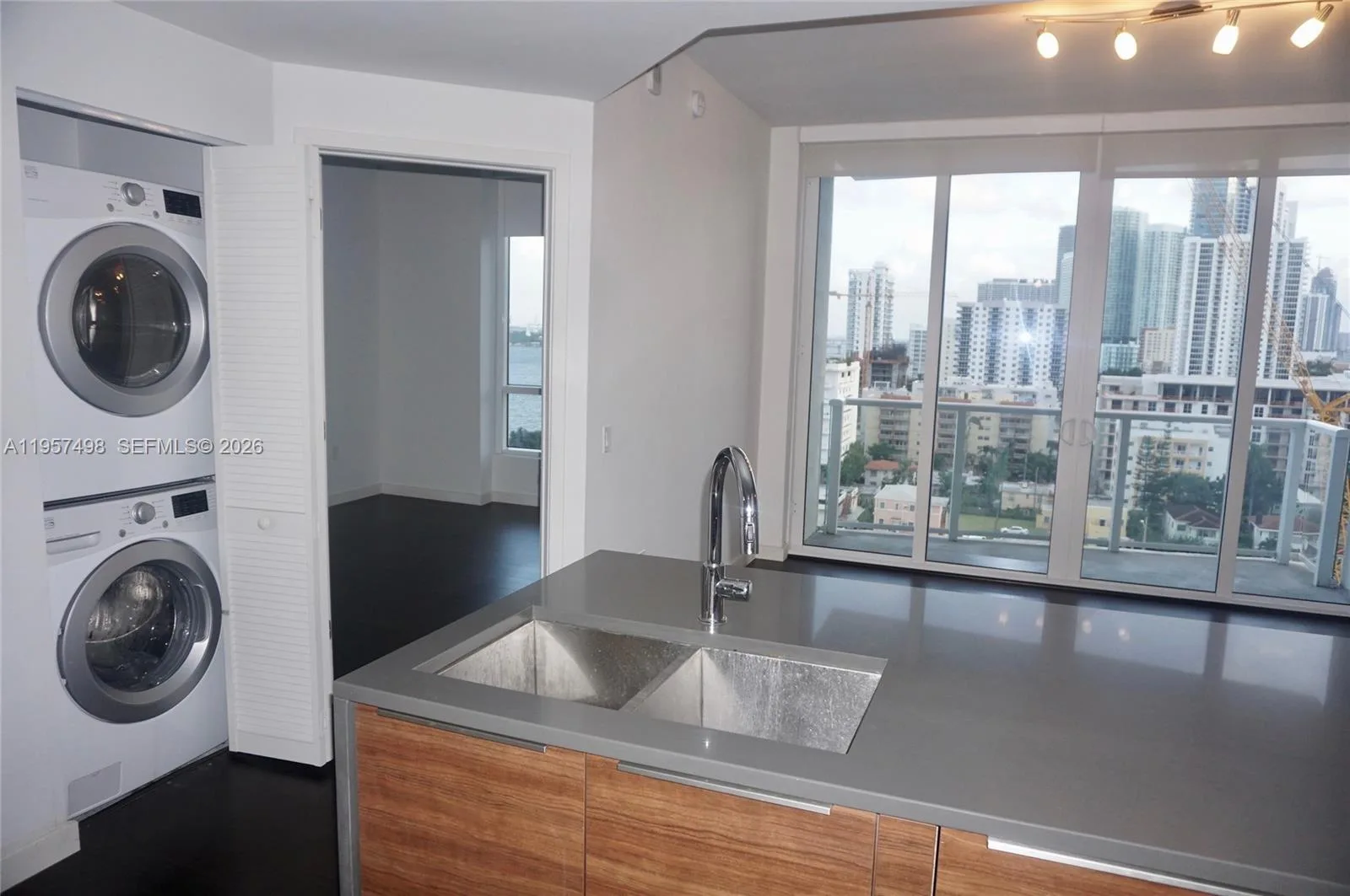 601 NE 27TH ST # 1706, Miami, FL 33137 photo 10