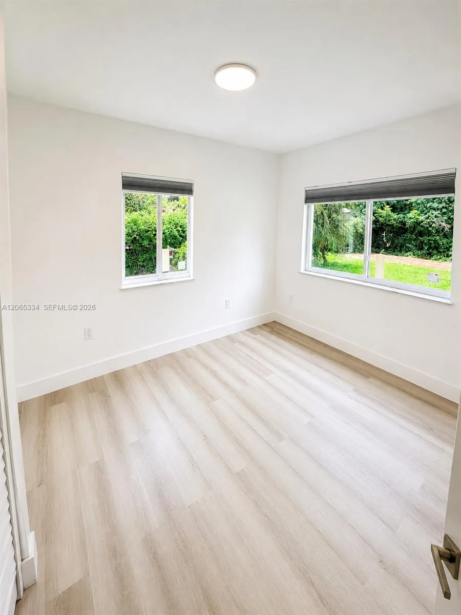 470 NE 130th St, North Miami, FL 33161 photo 7