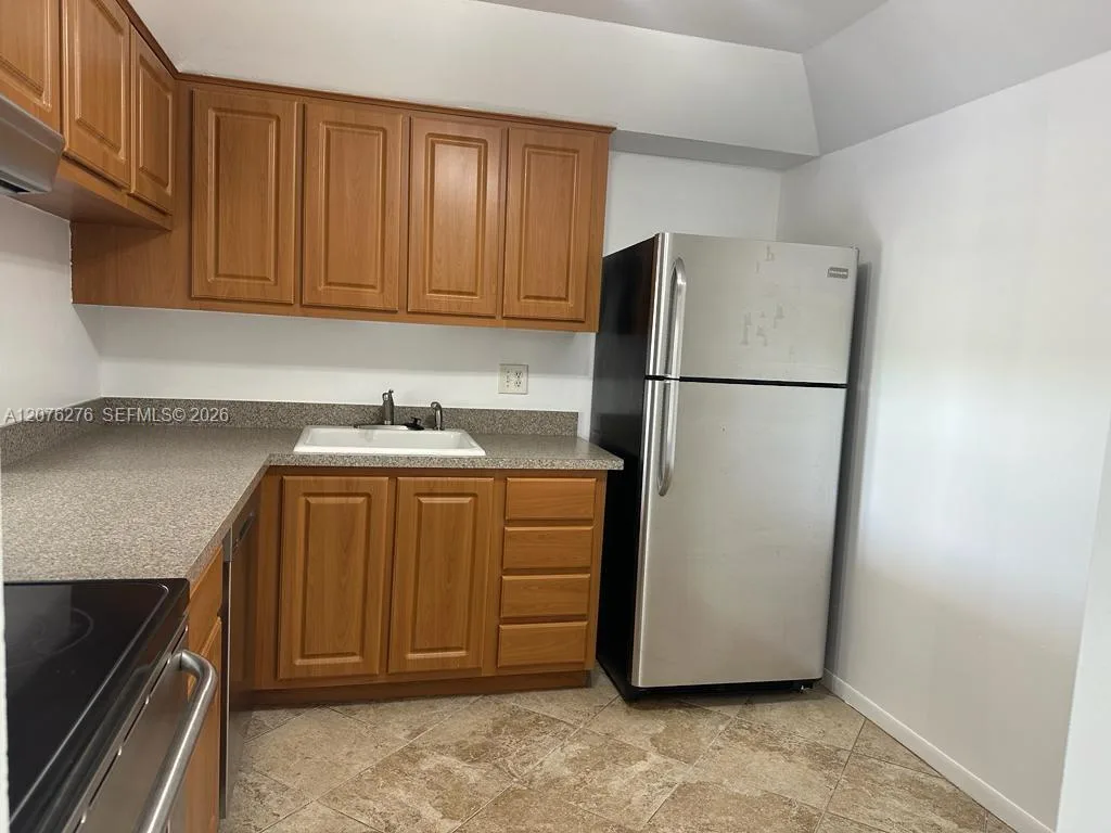 500 Executive Center Dr # 3A, West Palm Beach, FL 33401 photo 5