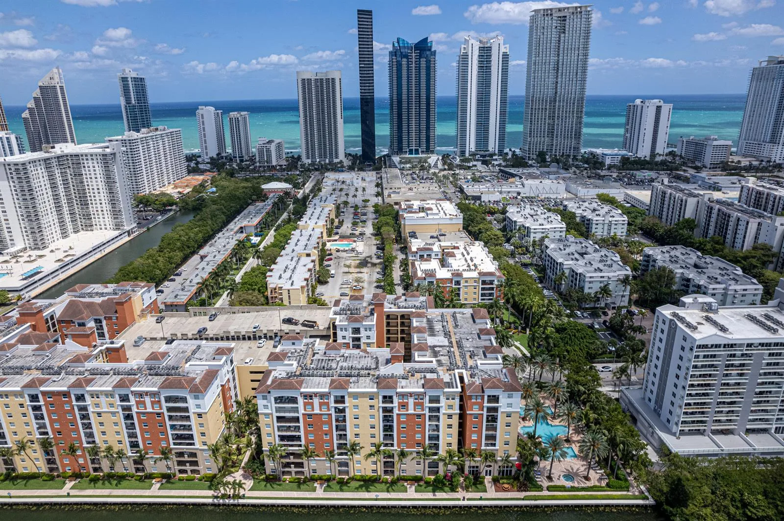 17100 N Bay Road # Unit 1214, Sunny Isles Beach, FL 33160