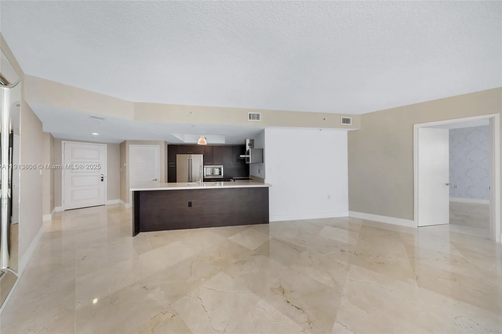 150 Sunny Isles Blvd # 601, Sunny Isles Beach, FL 33160 — zdjęcie 5