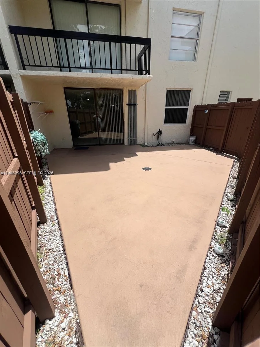 8307 SW 142nd Ave # F105, Miami, FL 33183 photo 3