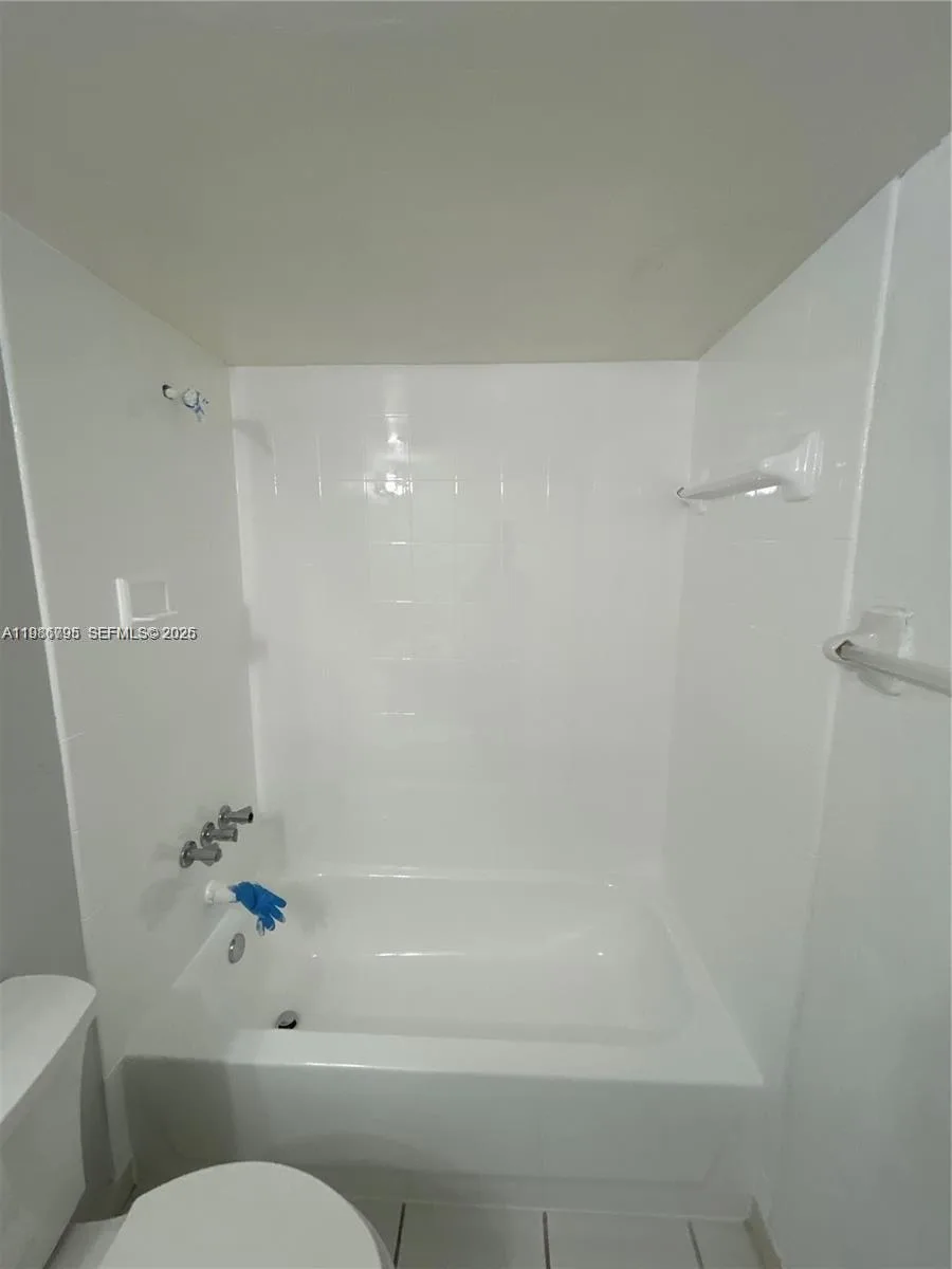8307 SW 142nd Ave # F105, Miami, FL 33183 photo 7