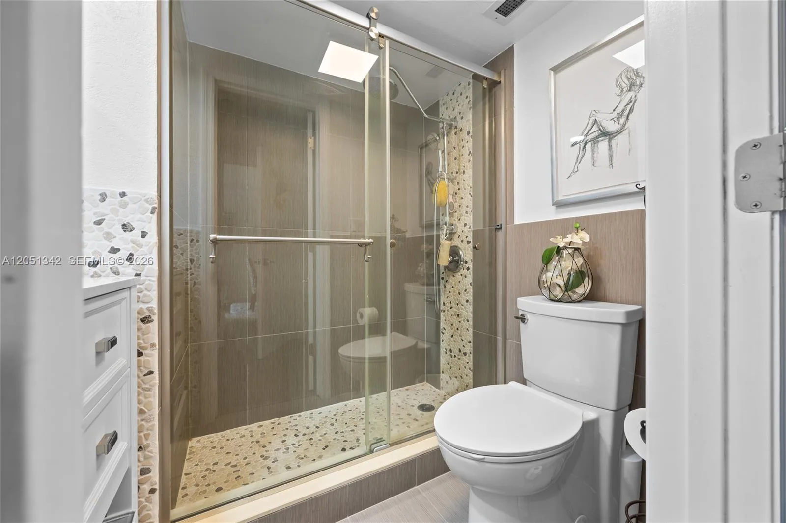 300 Bayview Dr # 903, Sunny Isles Beach, FL 33160 photo 13
