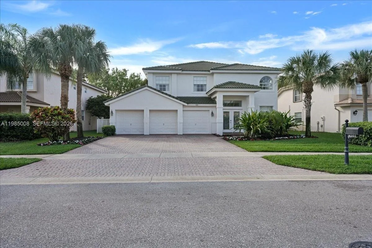 4202 Bahia Isle Cir, Wellington, FL 33449