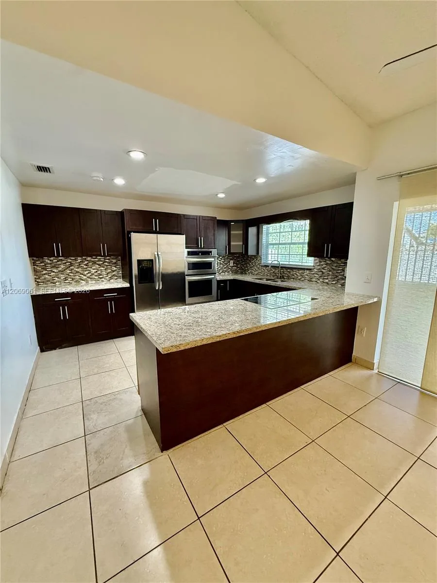 13237 SW 257th Ter, Homestead, FL 33032 photo 6