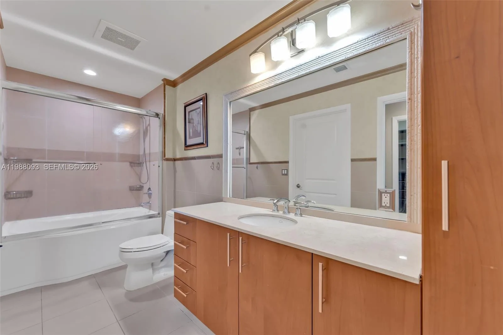 1945 S Ocean Dr # 604, Hallandale Beach, FL 33009 photo 11