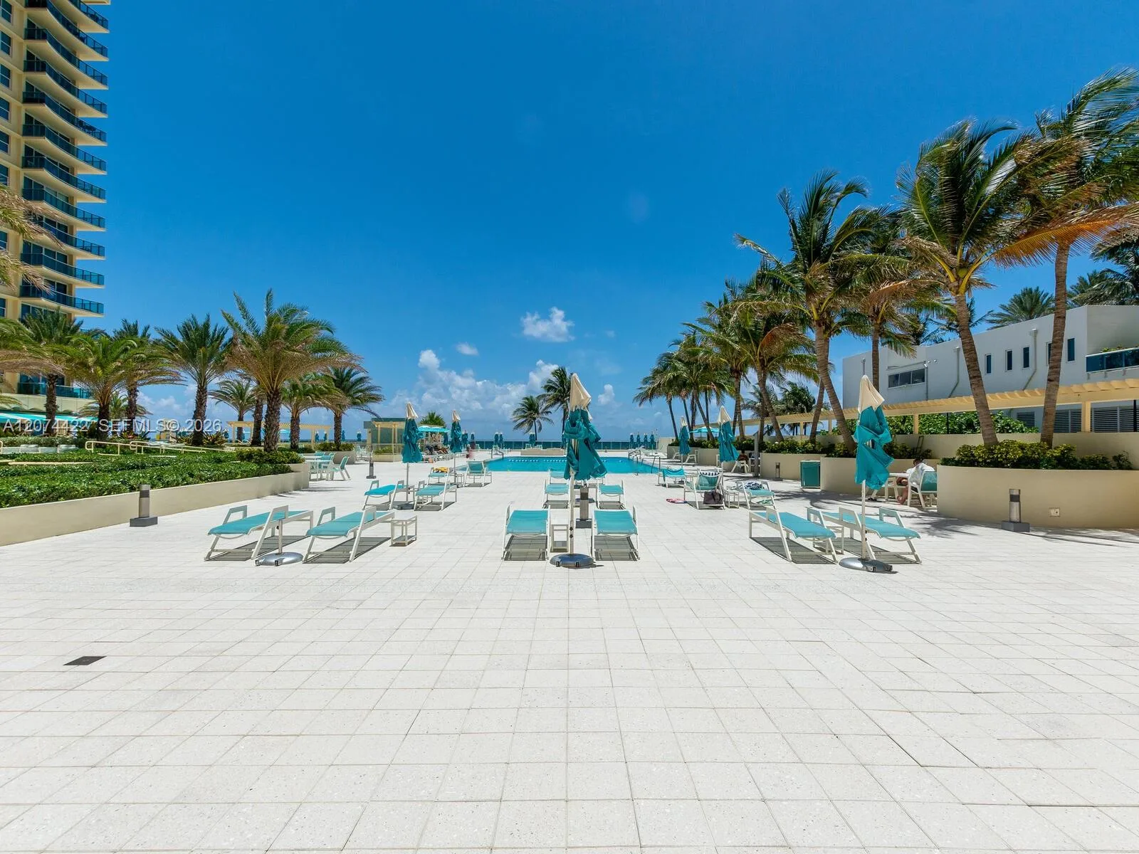 2501 S Ocean Dr # 1620, Hollywood, FL 33019