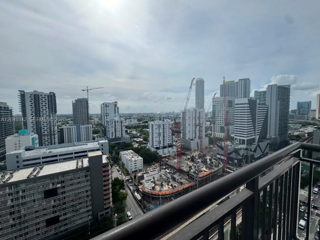 999 SW 1st Ave # 2113, Miami, FL 33130