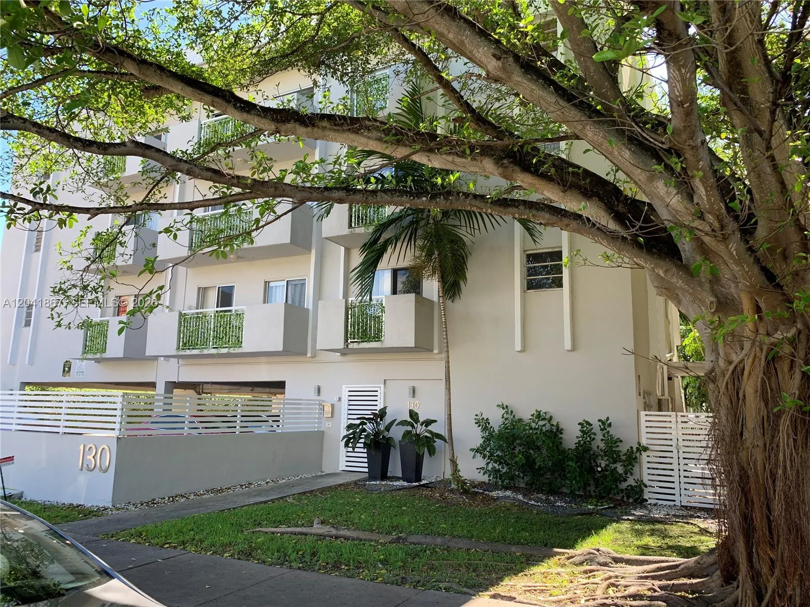 130 Mendoza Ave # 33, Coral Gables, FL 33134