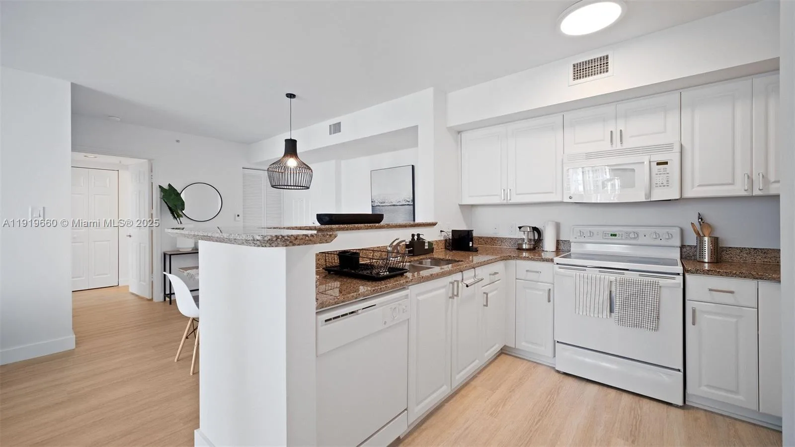 1155 Brickell Bay Dr # 2203, Miami, FL 33131 photo 13