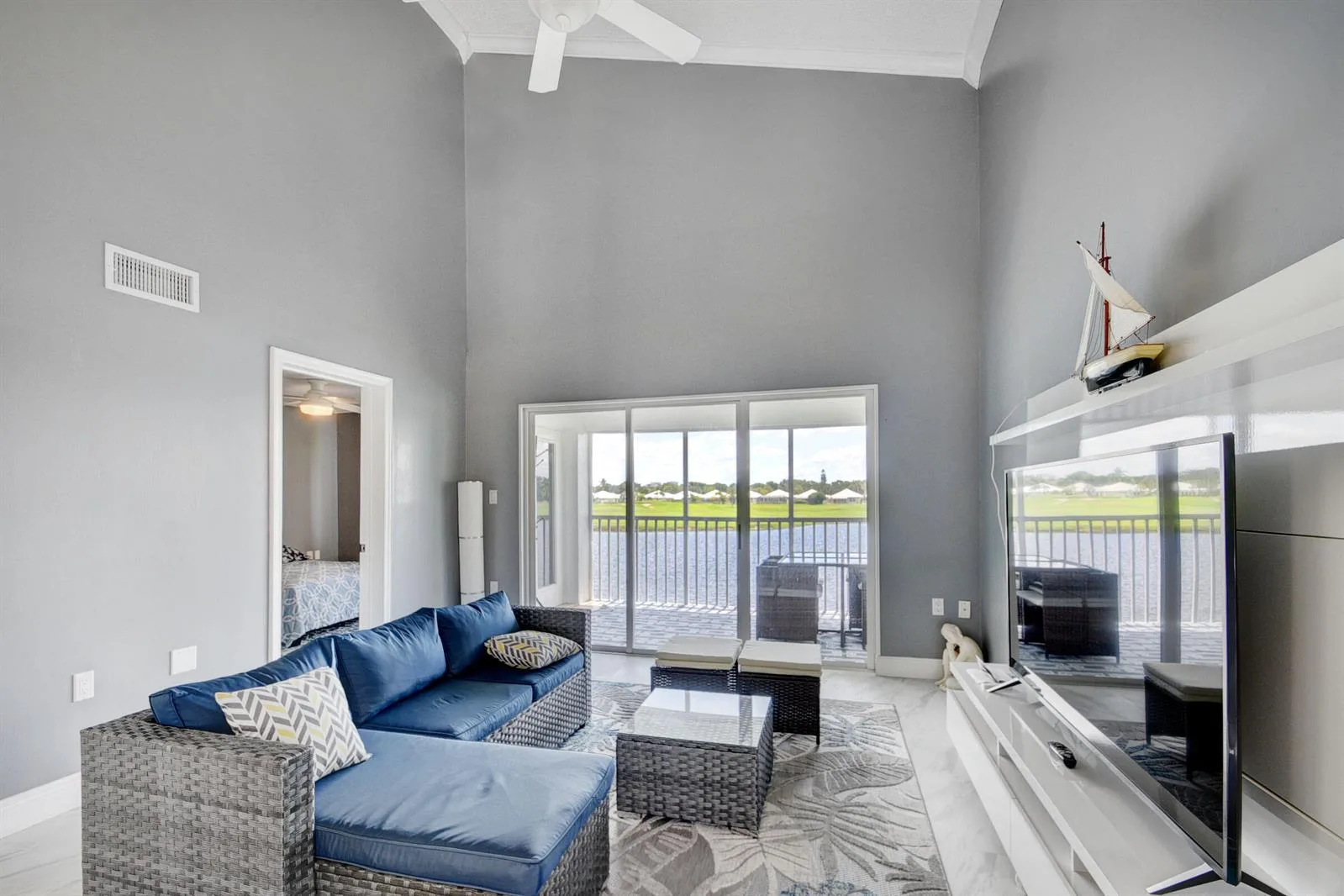 9204 Glenmoor Drive, West Palm Beach, FL 33409 photo 12