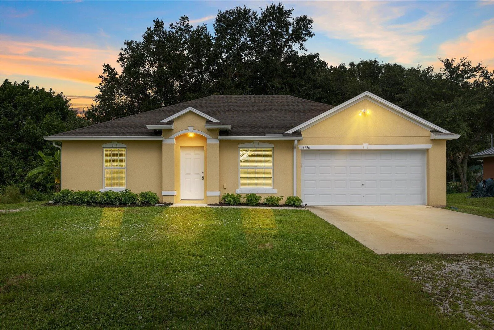 8736 98TH Court, Vero Beach, FL 32967 photo 2