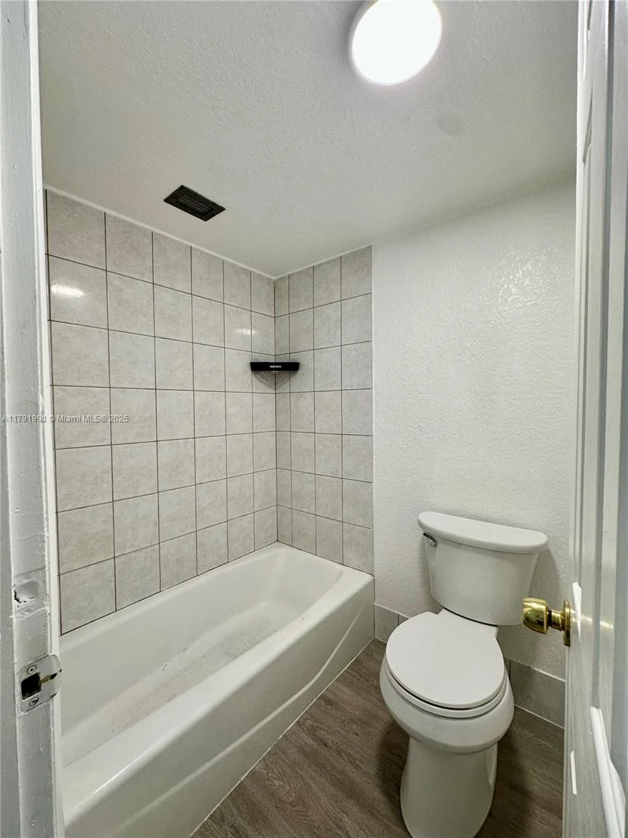 6201 N Falls Cir Dr # 212, Lauderhill, FL 33319 photo 12
