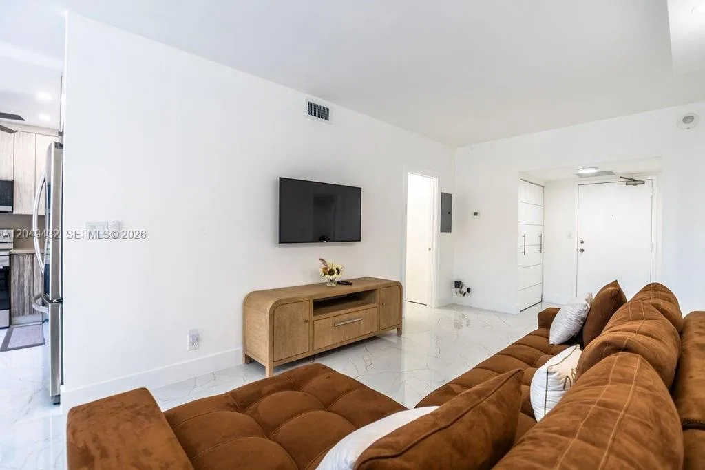 301 174th St # L05, Sunny Isles Beach, FL 33160 photo 10