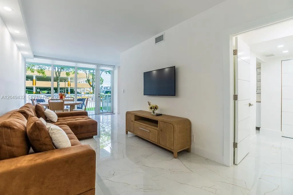 301 174th St # L05, Sunny Isles Beach, FL 33160 photo 7