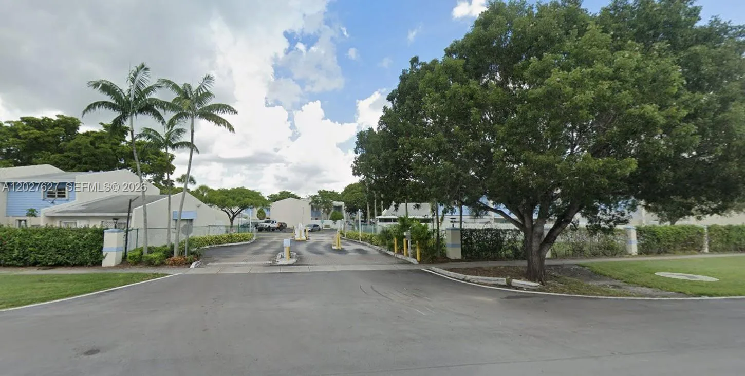 22317 SW 103rd Ave, Cutler Bay, FL 33190