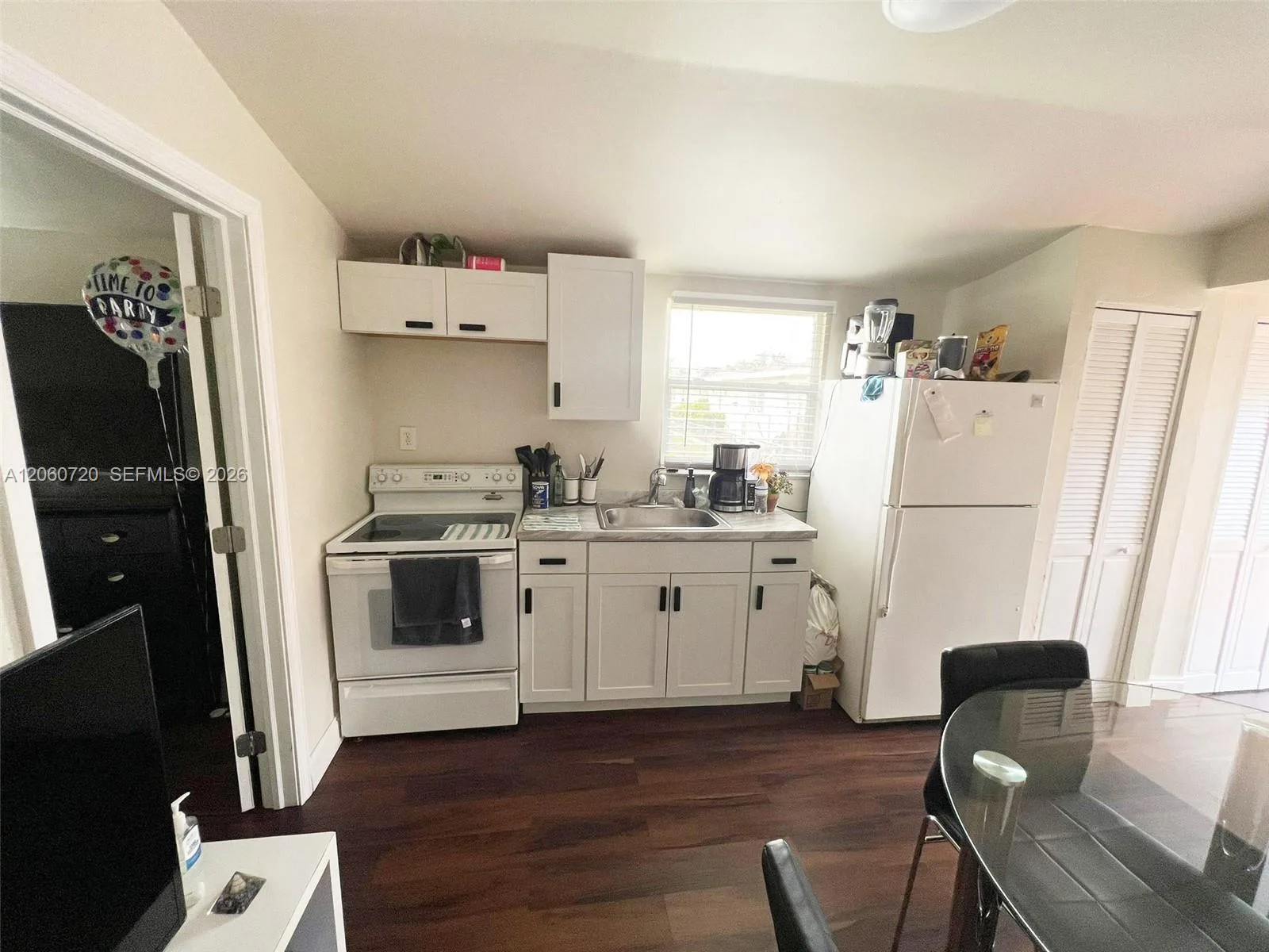 320 SW 4th Ave # B, Miami, FL 33130 photo 2