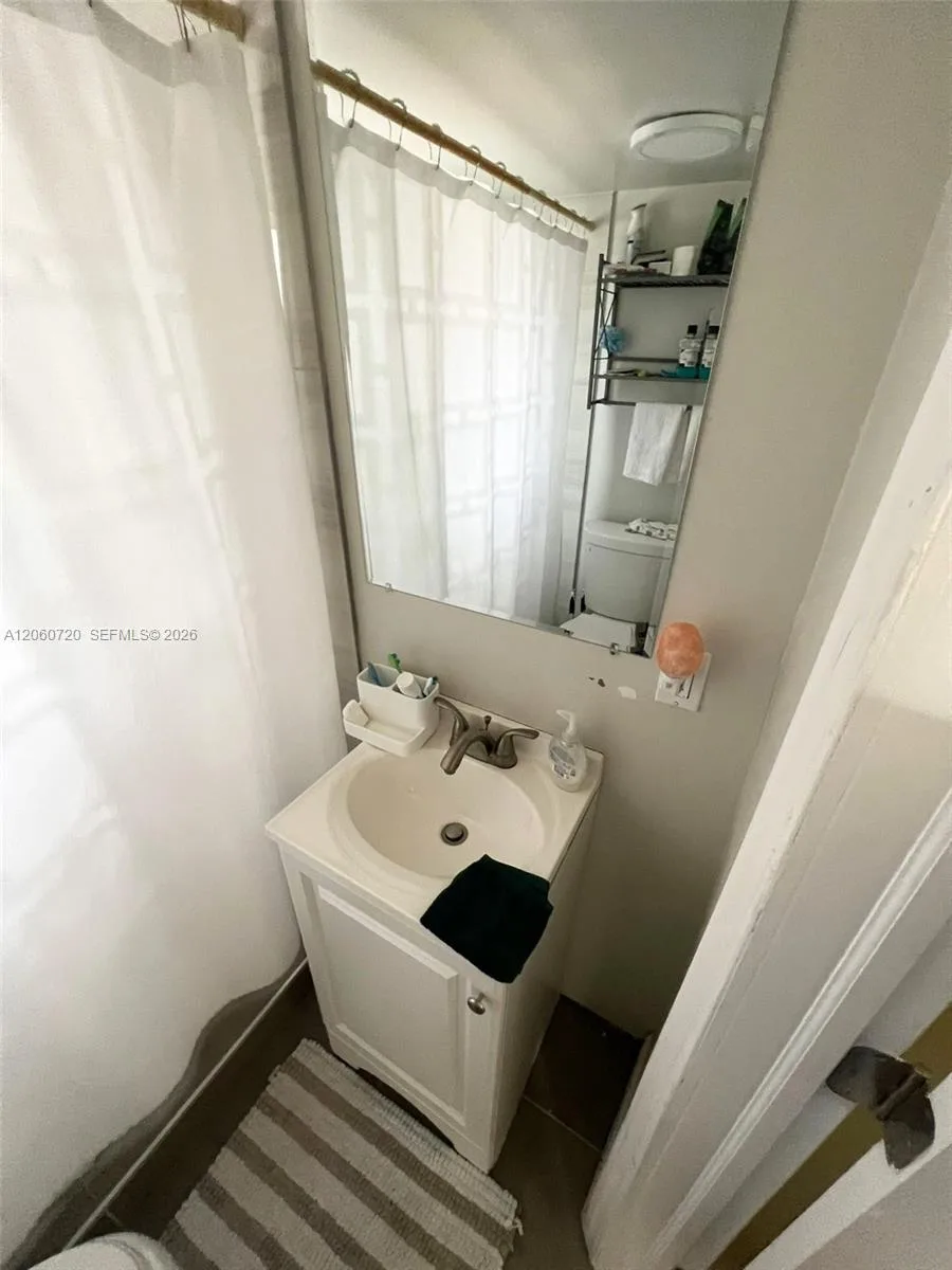 320 SW 4th Ave # B, Miami, FL 33130 photo 6