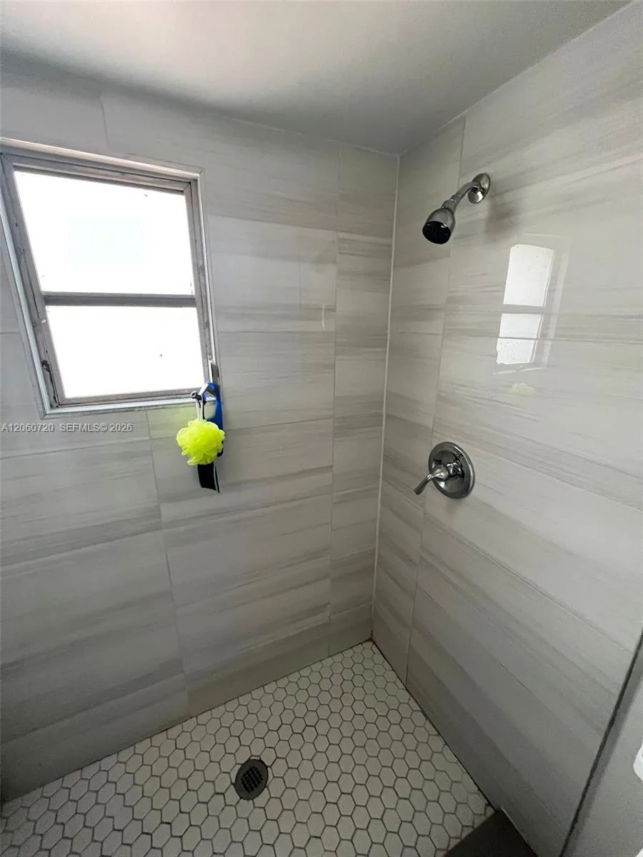 320 SW 4th Ave # B, Miami, FL 33130 photo 7