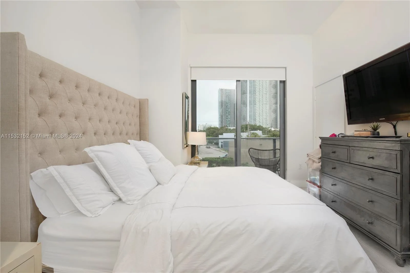 121 NE 34th St # L206, Miami, FL 33137 photo 5