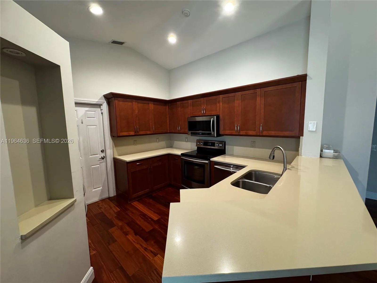 1536 Presidio Dr, Weston, FL 33327 photo 11