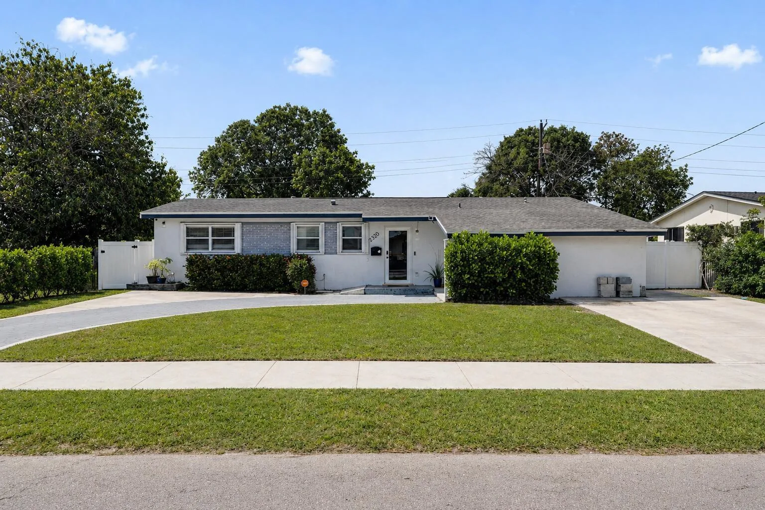 2320 NW 191st Terrace, Miami Gardens, FL 33056 photo 2