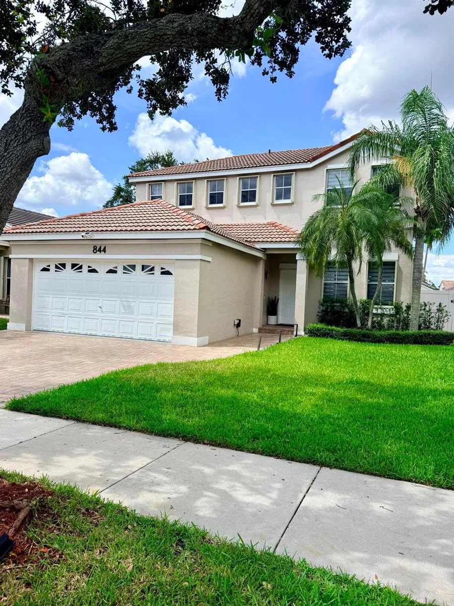 844 Falling Water Road, Weston, FL 33326