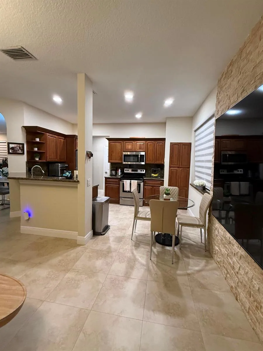 844 Falling Water Road, Weston, FL 33326 photo 12