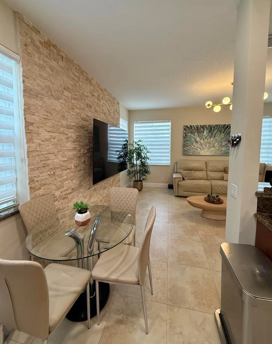 844 Falling Water Road, Weston, FL 33326 photo 2