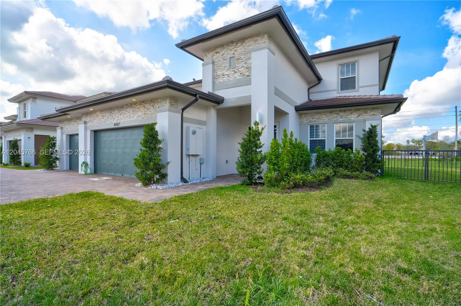 4367 SW 123 ln, Davie, FL 33330