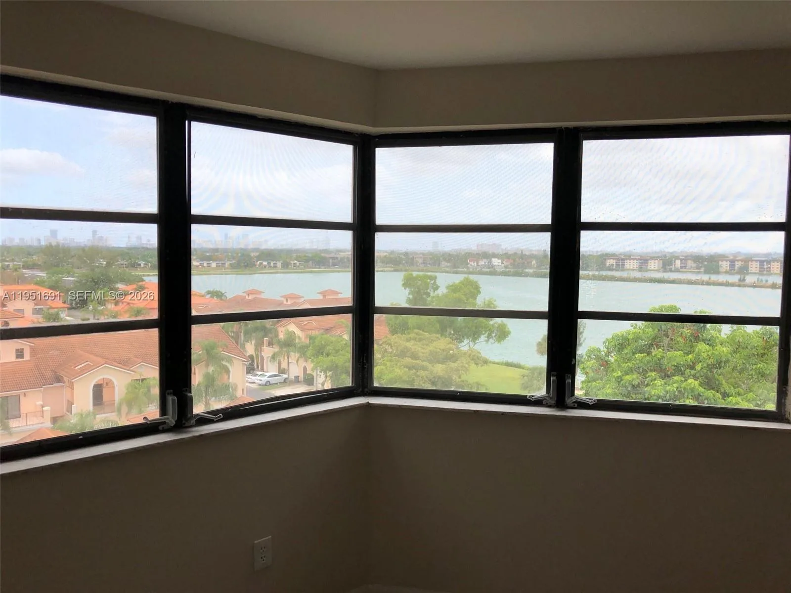 20840 San Simeon Way # 702, Miami, FL 33179 photo 13