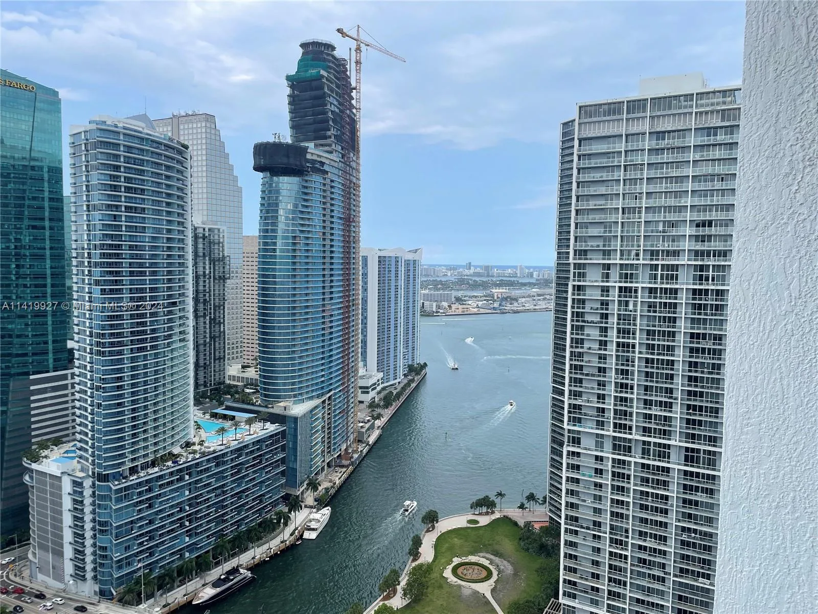 55 SE 6th St # Ph4307, Miami, FL 33131 photo 11
