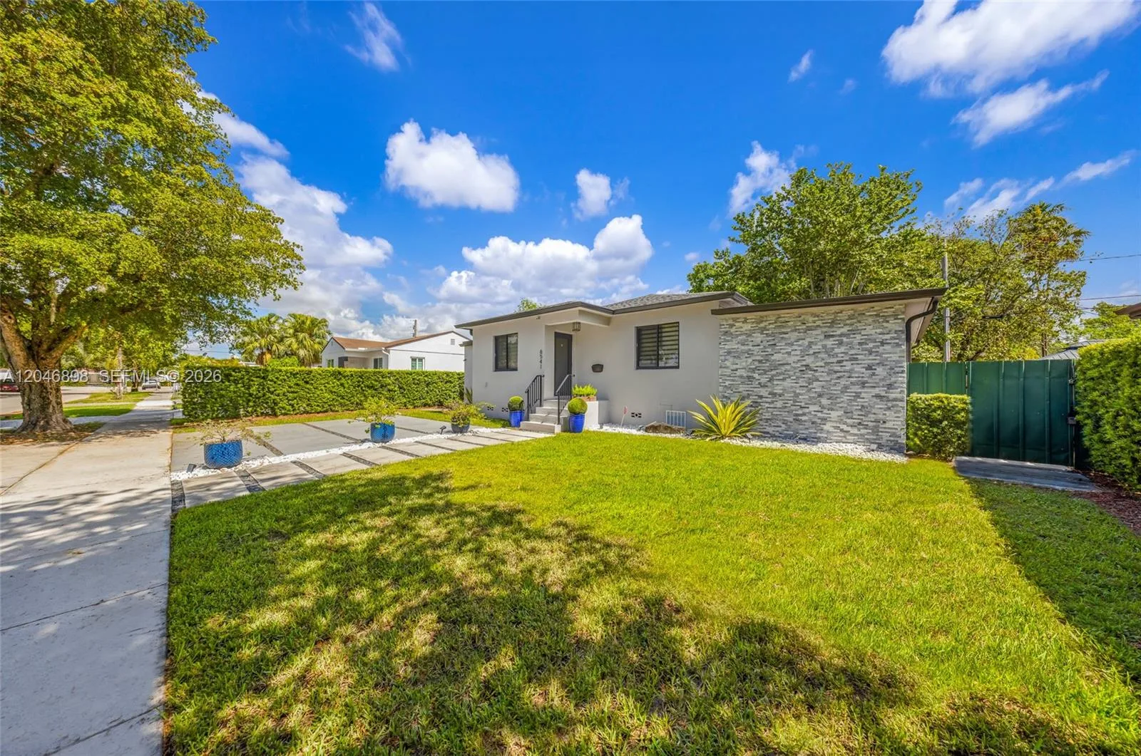 6541 SW 18th St, West Miami, FL 33155 photo 2