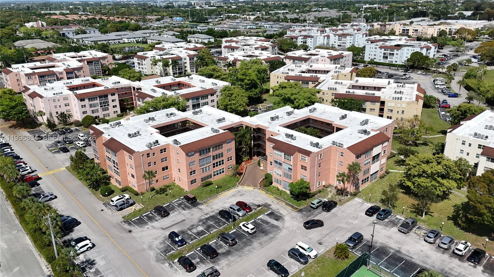 2861 Somerset Dr # 301, Lauderdale Lakes, FL 33311 photo 8