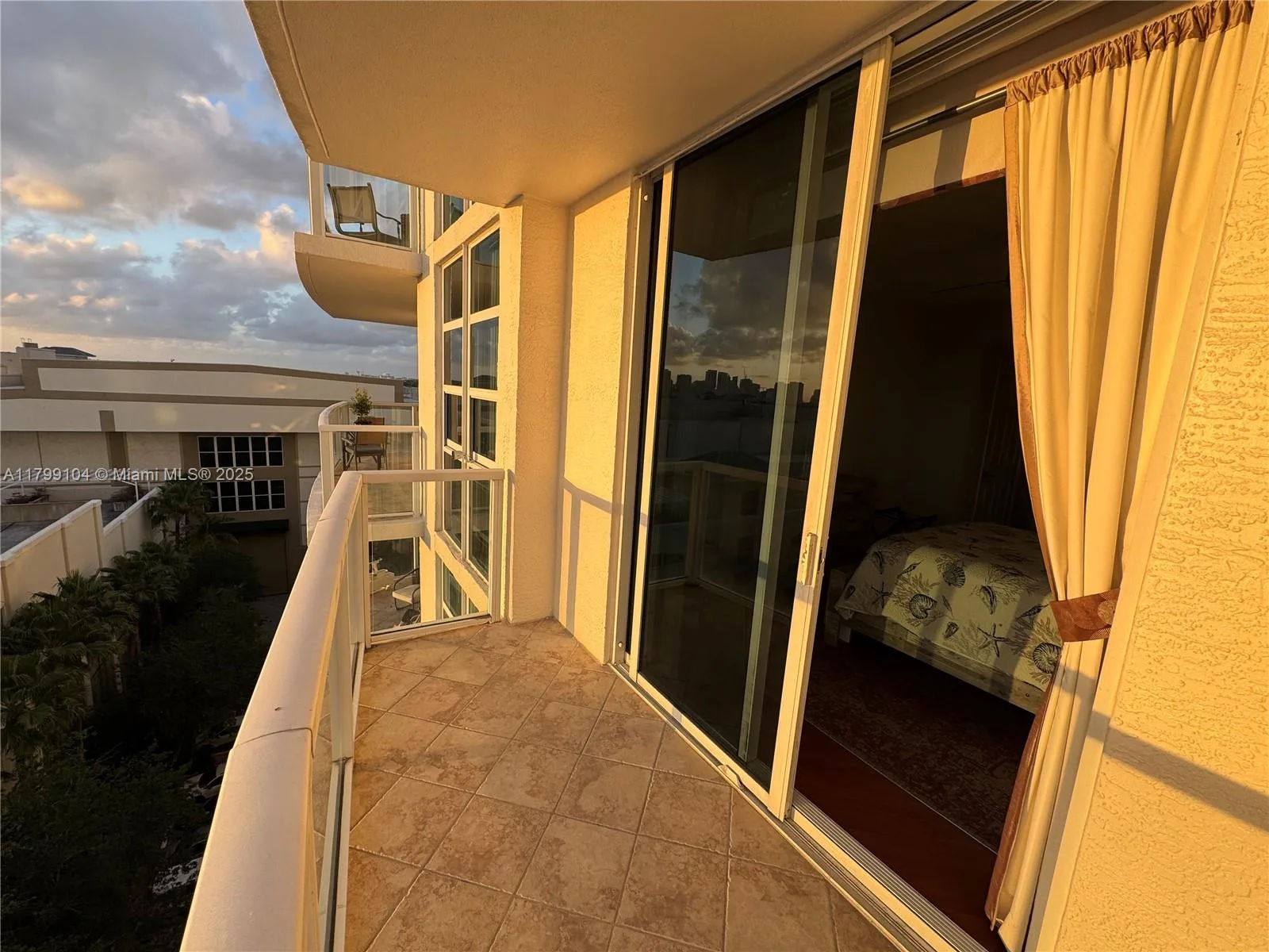 Port Condo – photo 28