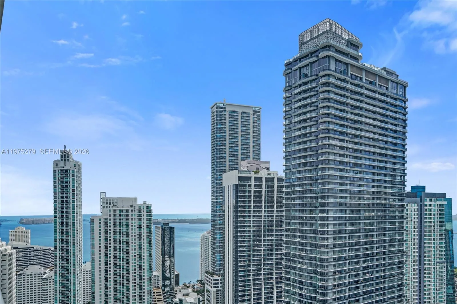 55 SW 9th St # 4104, Miami, FL 33130 photo 3