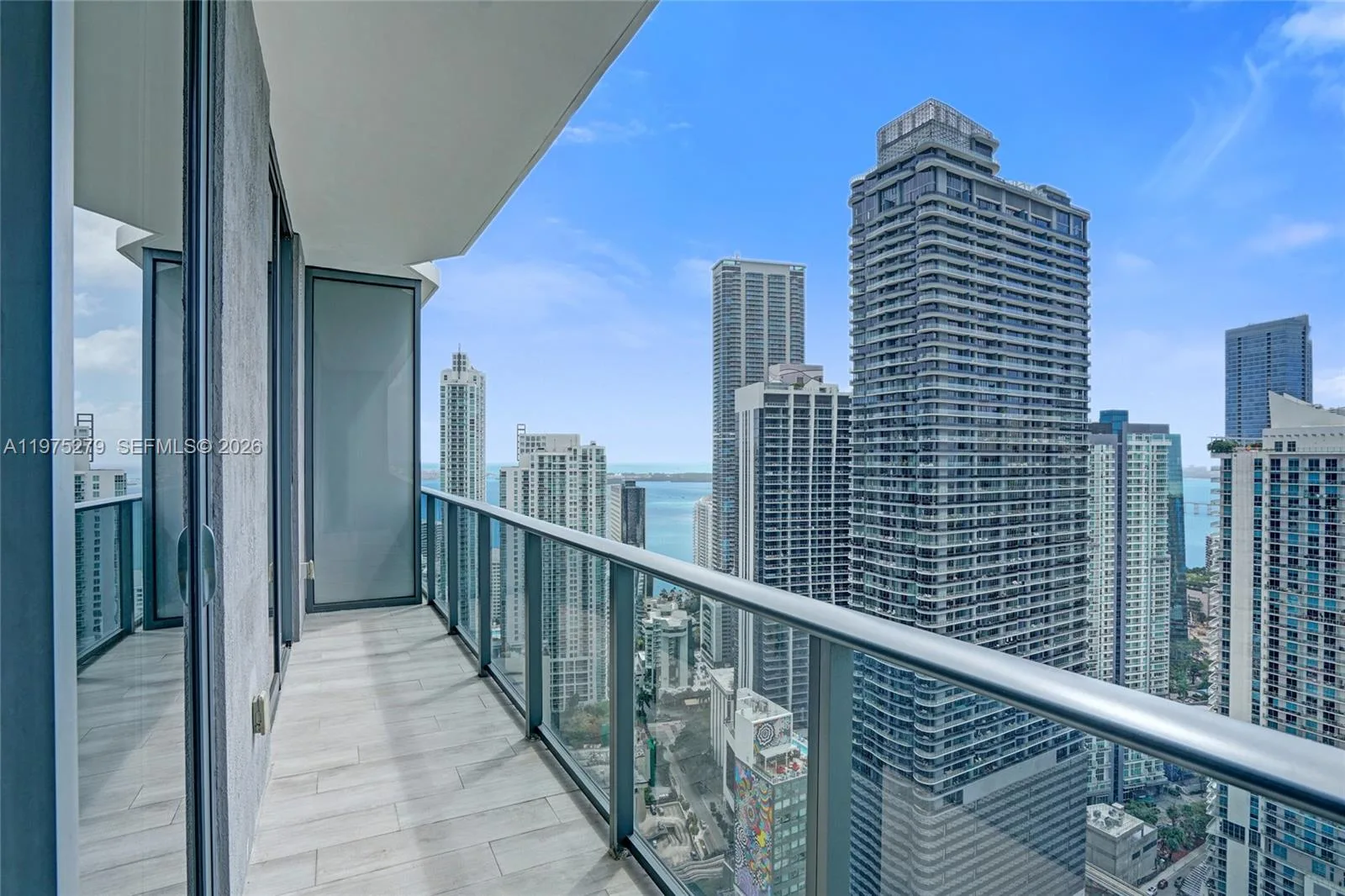 55 SW 9th St # 4104, Miami, FL 33130 photo 5