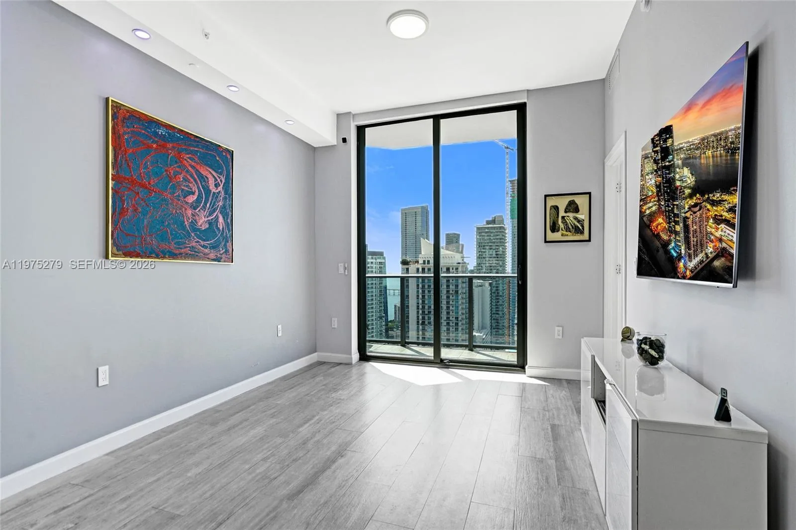 55 SW 9th St # 4104, Miami, FL 33130 photo 7