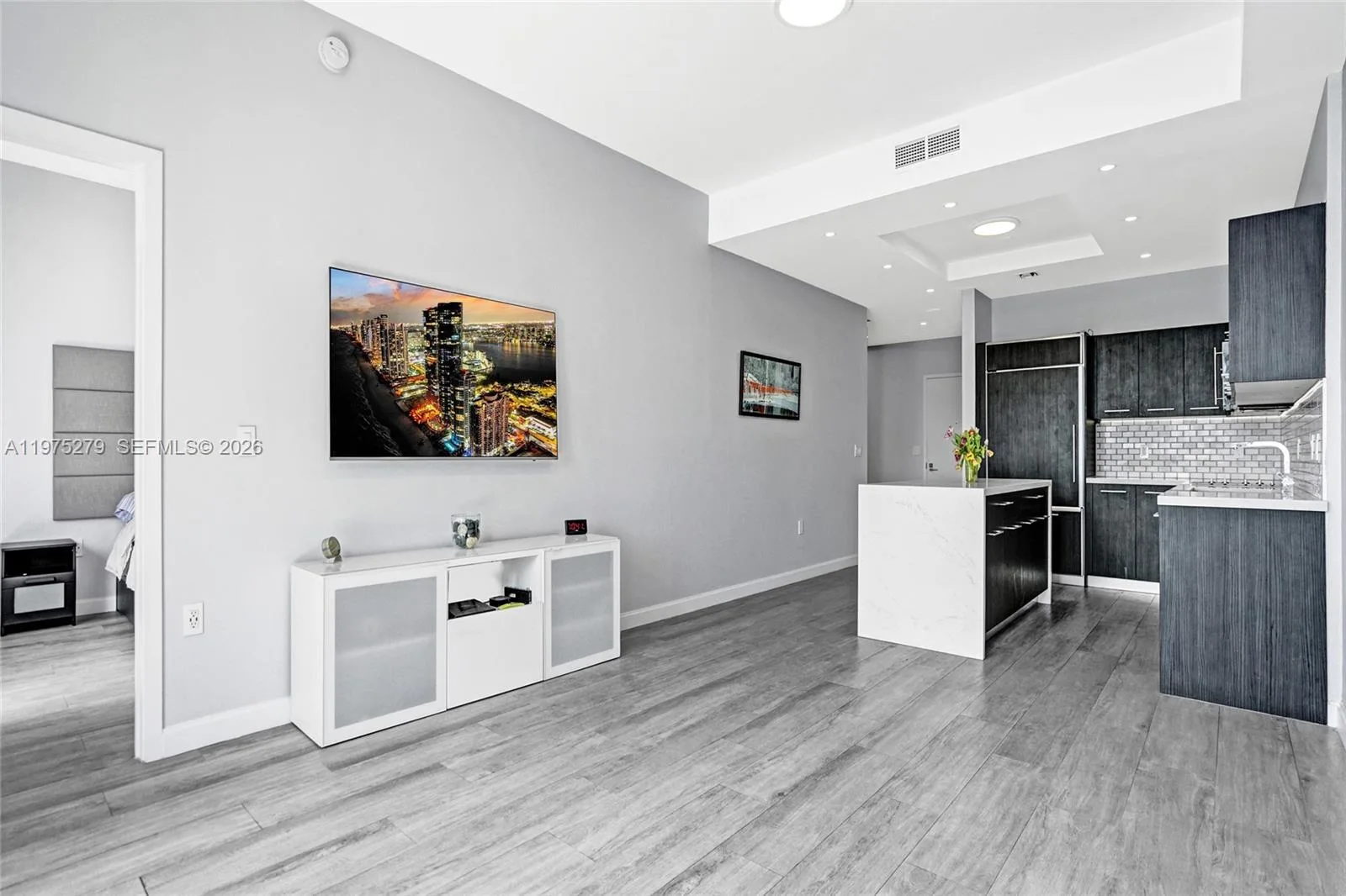 55 SW 9th St # 4104, Miami, FL 33130 photo 9