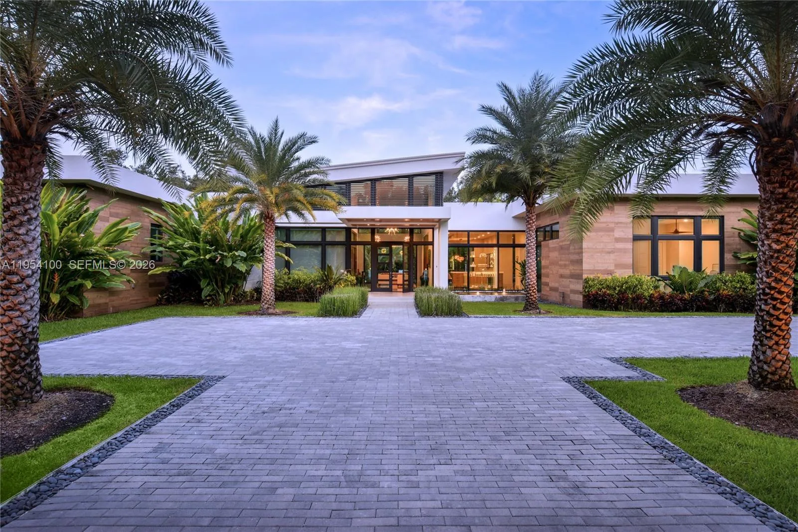 11050 SW 69th Ave, Pinecrest, FL 33156