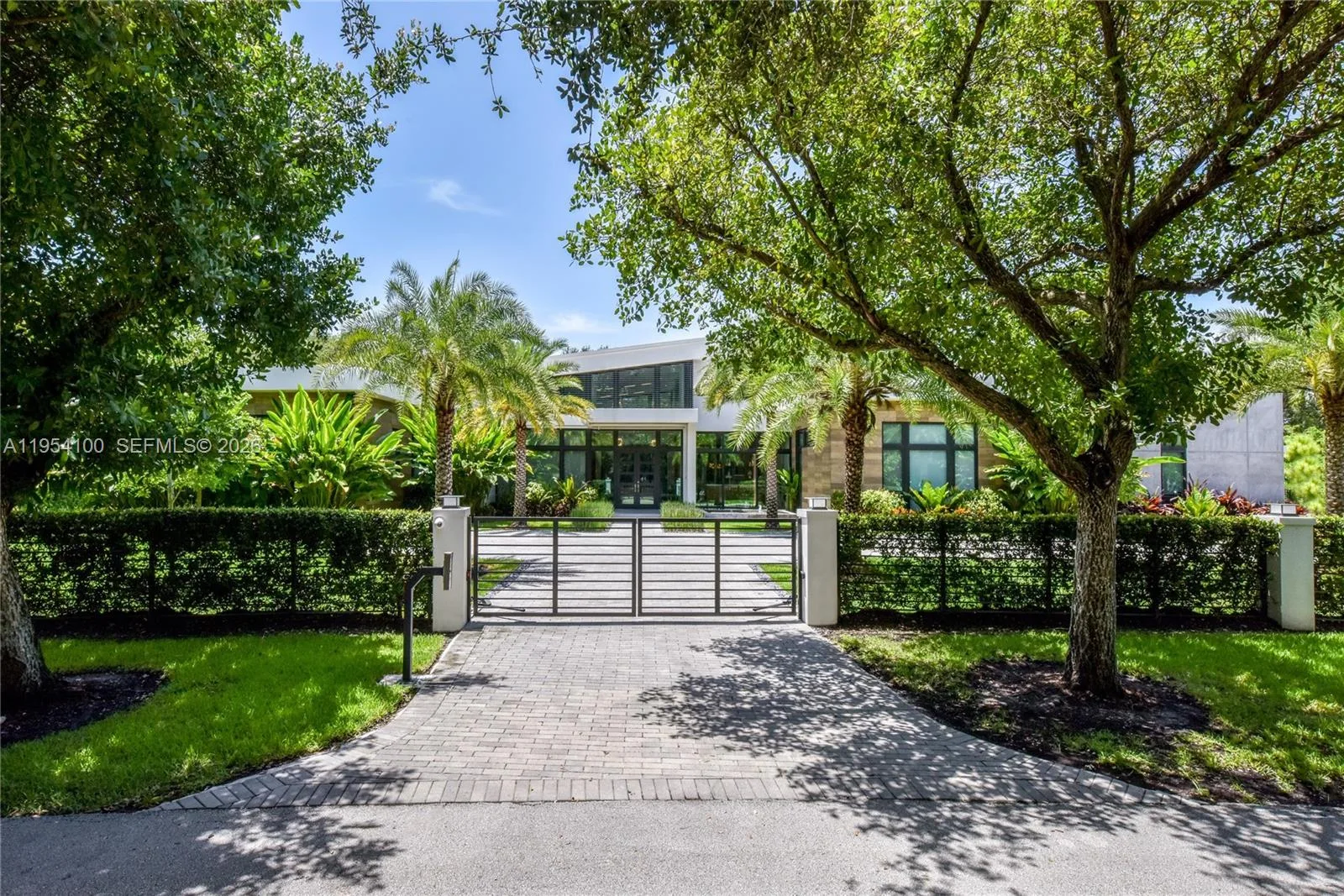 11050 SW 69th Ave, Pinecrest, FL 33156 photo 3