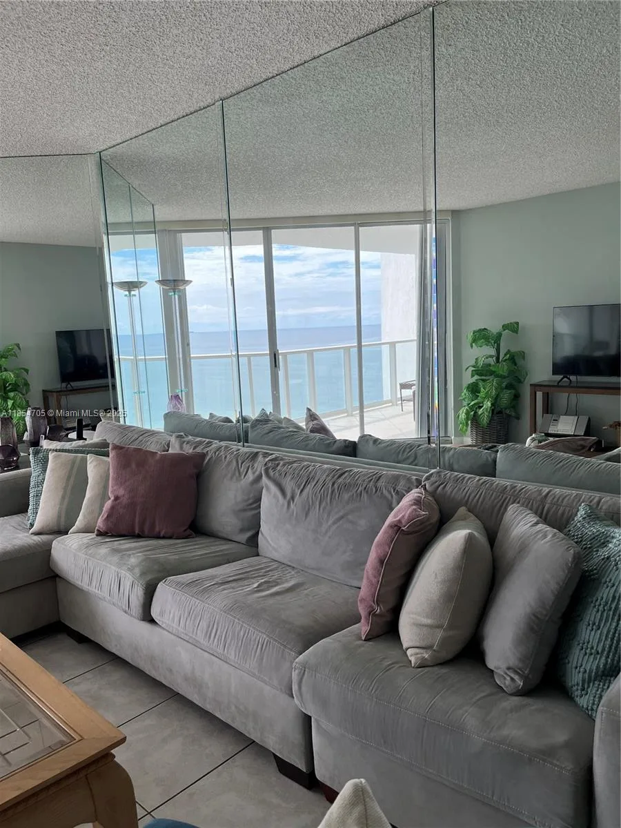 16485 Collins Ave # 2538, Sunny Isles Beach, FL 33160 photo 5