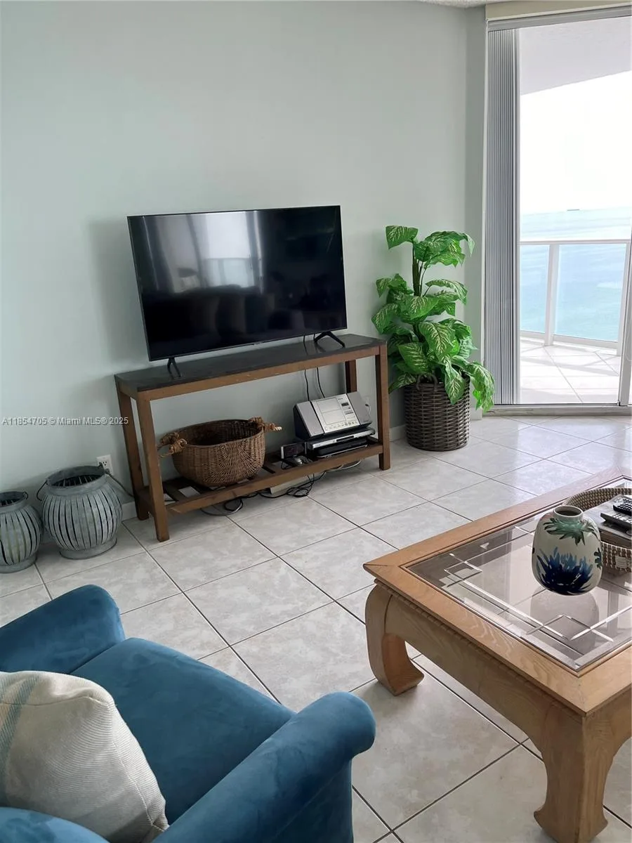 16485 Collins Ave # 2538, Sunny Isles Beach, FL 33160 photo 6
