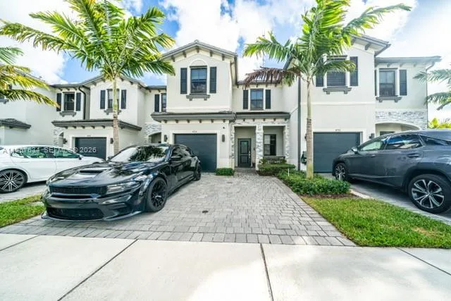 492 NW 203rd Ter, Miami Gardens, FL 33169