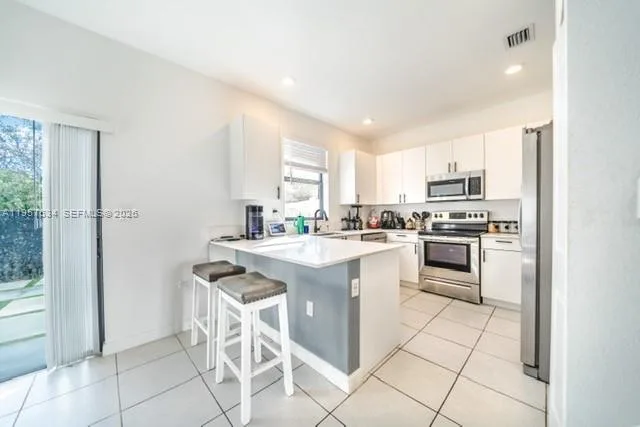 492 NW 203rd Ter, Miami Gardens, FL 33169 photo 11