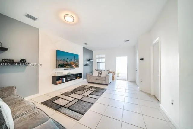 492 NW 203rd Ter, Miami Gardens, FL 33169 photo 5