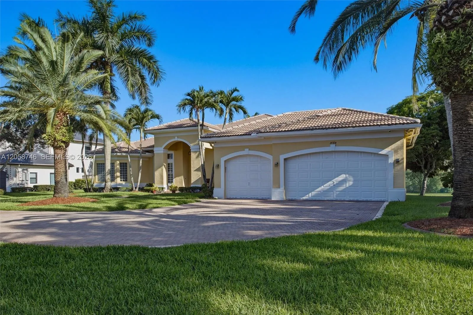 15374 SW 34th St, Davie, FL 33331 photo 2