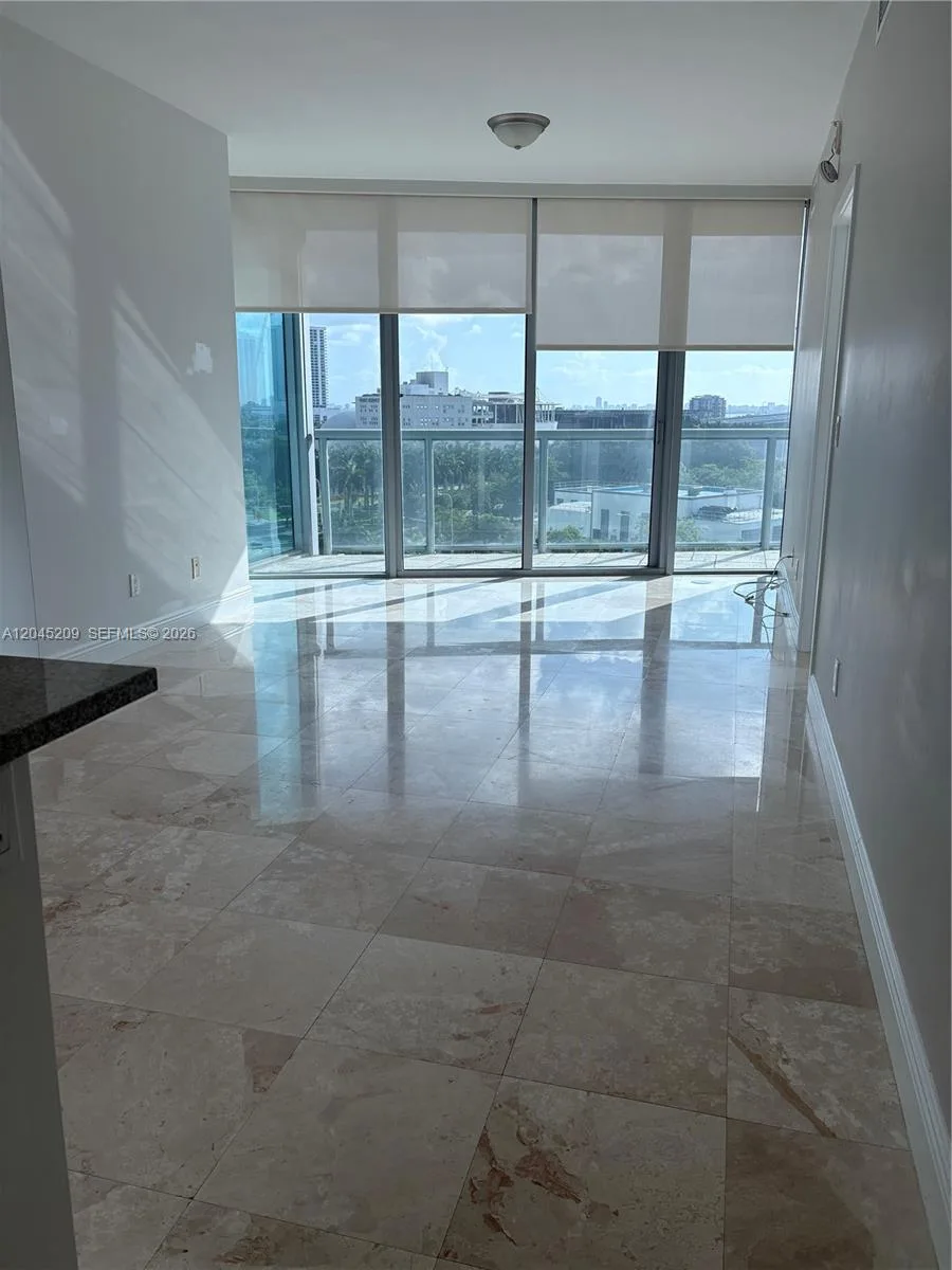 888 Biscayne Blvd # 712, Miami, FL 33132 photo 4